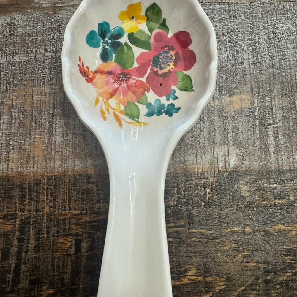 The Pioneer Woman Floral Spoon Rest with Red and Green Accents